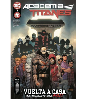 ACADEMIA TITANES NÚM. 04