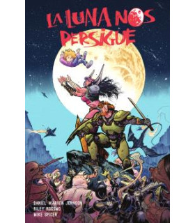 LA LUNA NOS PERSIGUE 01