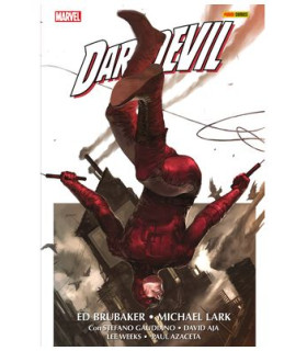 DAREDEVIL DE ED BRUBAKER Y MICHAEL LARK 1 (MARVEL OMNIBUS)